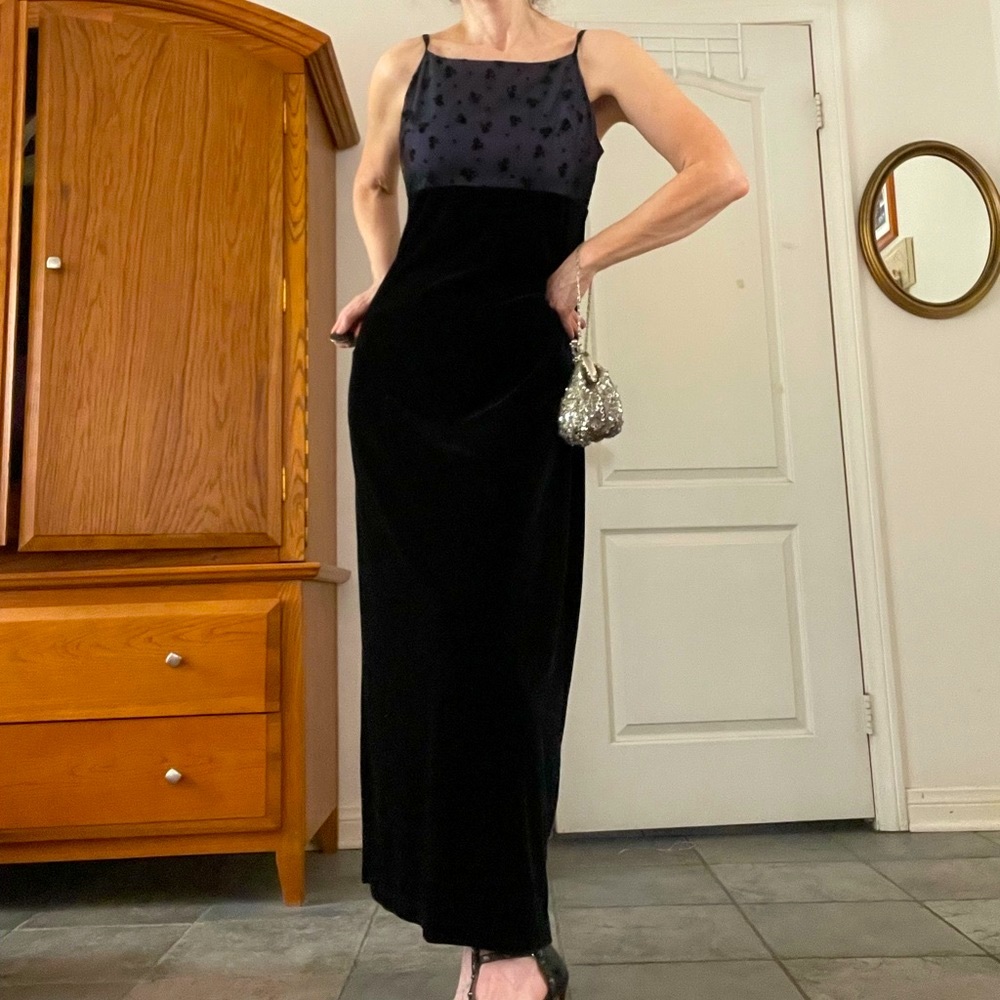 VELOUR SOFT COCKTAIL / FORMAL DRESS - Picture 2 of 10